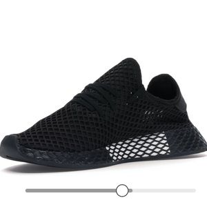 Adidas Deerupt in Black